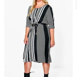 Plus Mono Midi Dress